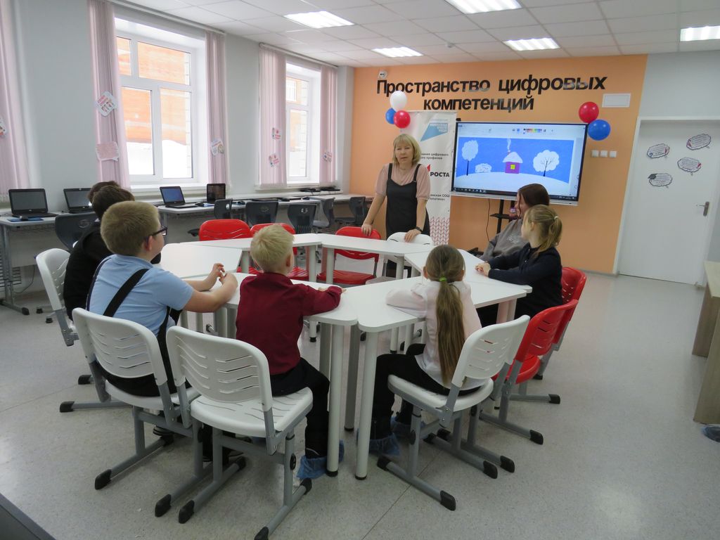 Занятие  по «Scrach” и «Мультстудии» для учеников Кыквинской школы.